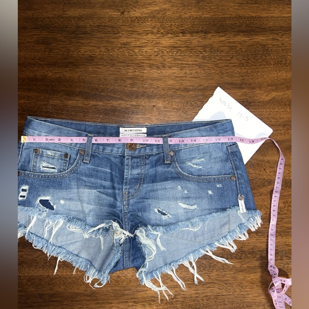 One Teaspoon denim shorts sz 29